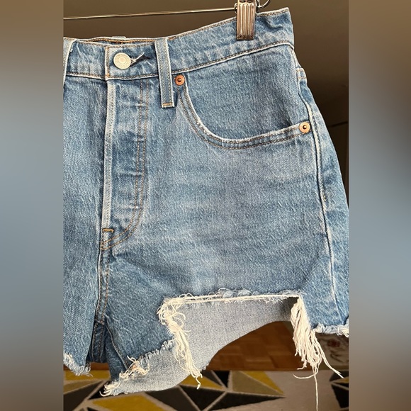 Levi's 501 shorts - Picture 6 of 11